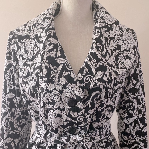 Roz & Ali woman’s black / white lightweight belted  jacket Rayon blend size L - Picture 3 of 14